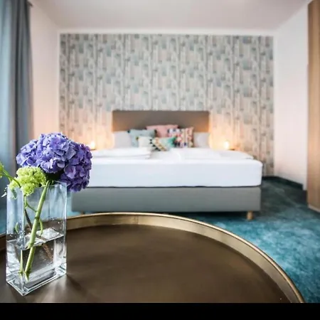 Strandhaus Am Woerthersee フェルデン・アム・ヴェルターゼー