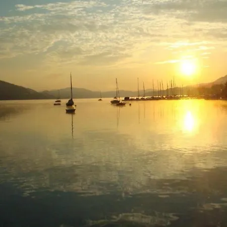 호텔 Strandhaus Am Woerthersee *