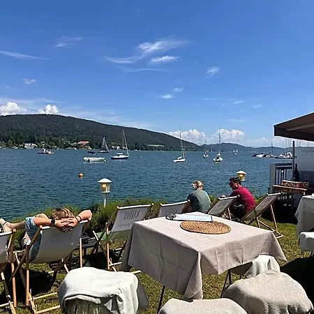 Strandhaus Am Woerthersee Hotel