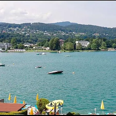 Strandhaus Am Woerthersee *
