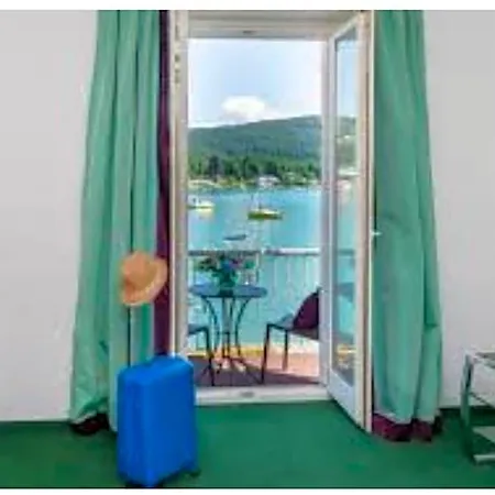 Strandhaus Am Woerthersee Hotel Velden am Woerthersee