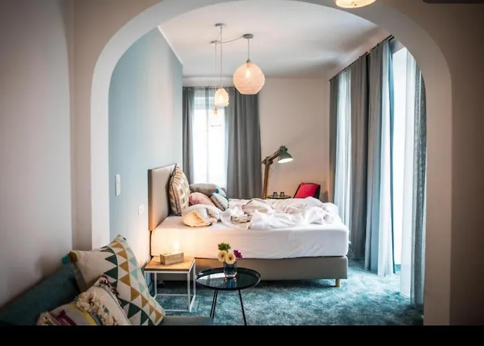 Strandhaus Am Woerthersee