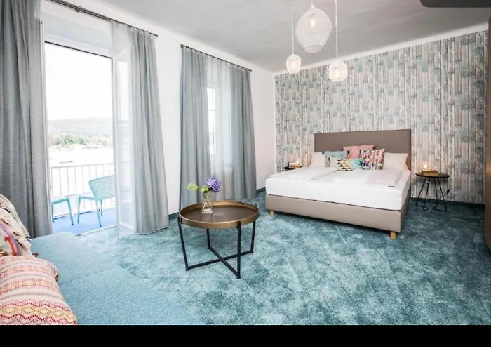 Strandhaus Am Woerthersee Hotel *