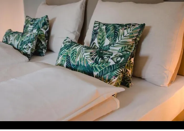 Hotel Strandhaus Am Woerthersee